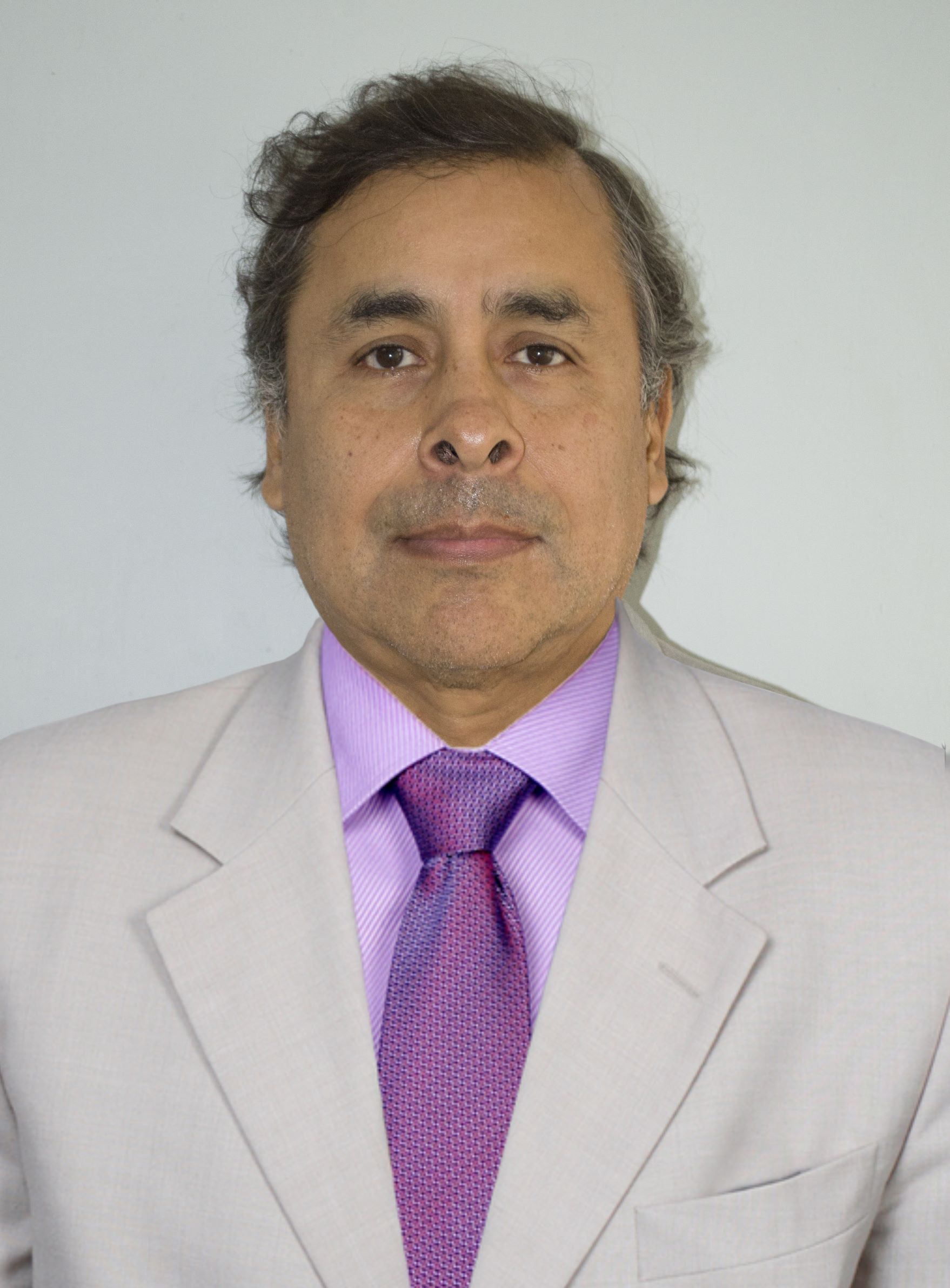 Dr. Israel Marcos Santillán Méndez